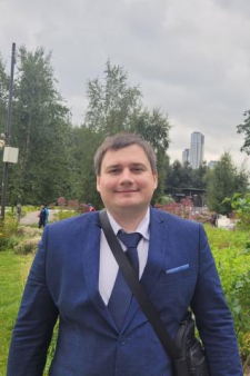 Игорь Олегович Лошкарев